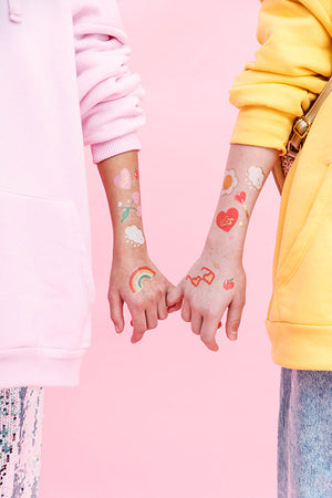 Abwaschbare-Tattoos-Gaensebluemchen-mix-1-VPE-14-Stk-PartyDeco-Lemina-3