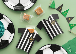 Schachteln-Fussballtrikots-mix-12x11x2-5cm-1-VPE-6-Stk-PartyDeco-Lemina-1