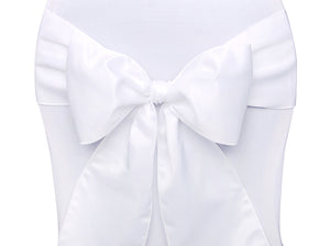 Schaerpe-fuer-Stuhl-weiss-PartyDeco-Lemina