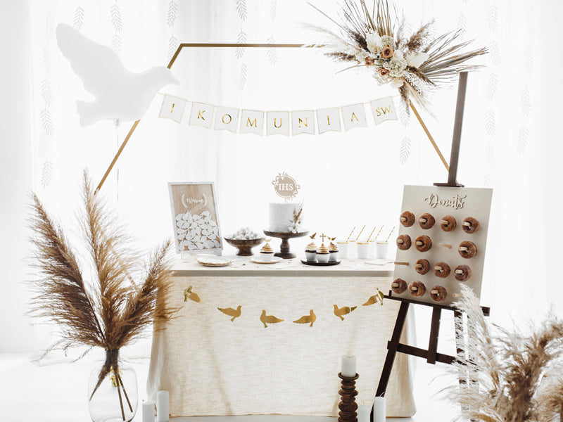 Sechseckstaender-fuer-Hintergrund-in-Goldfarbe-2m-PartyDeco-Lemina-2