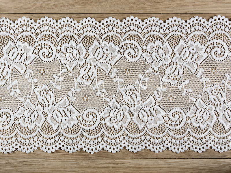Spitze-gebrochenes-Weiss-0-15x9m-PartyDeco-Lemina