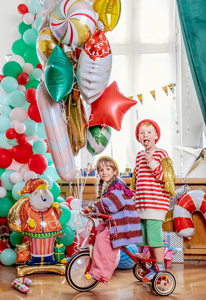 Weihnachtsmann-stehender-Folienballon-Mix-63x106cm-PartyDeco-Lemina-3